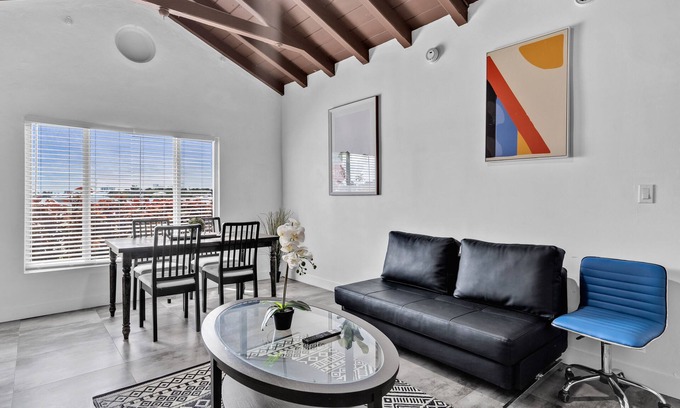 Hollywood Lakes Apartamento | Lovely 1 BR Walking Distance To Ocean - Suite 1