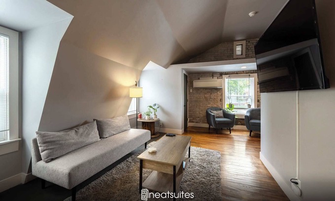 Ludlow Apartamento | Lovely 1BR in Historic Ludlow - Behind the Art Shop