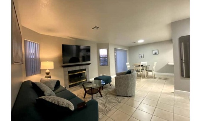 Las Vegas Casa | Lovely 2+2 Apartment A ,1061 sqft.