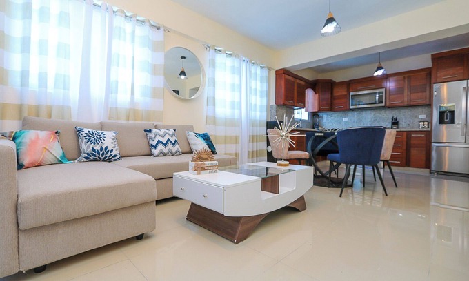San Cristobal Apartamento | Lovely 2 Bd-2Bath Apt w. A|C Garage & Rooftop