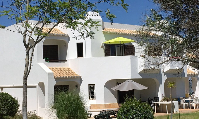 Alpouvar Apartamento | Precioso apartamento de 2 dormitorios con balcón orientado al sur, ideal para familias Clube Albufeira