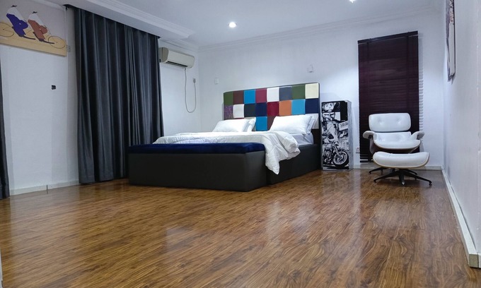 Surulere Casa | Lovely 2-bed House in Lagos