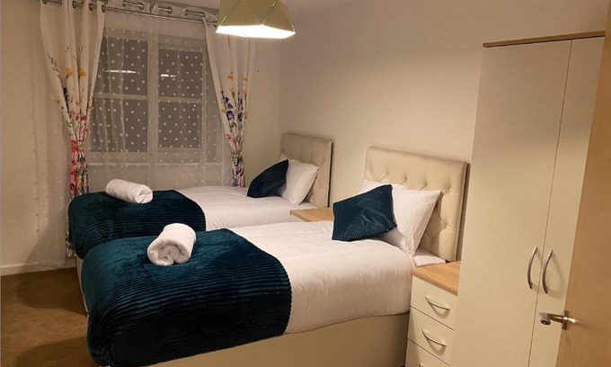Aylesbury Apartamento | Lovely 2-Bed Serviced apartment with free parking