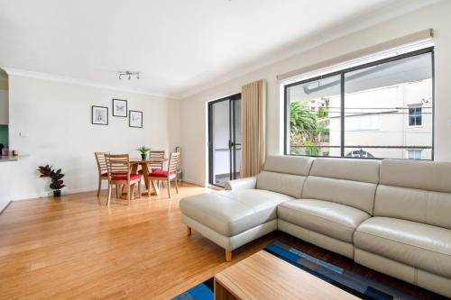 Coogee Apartamento | Lovely 2-Bed with Balcony 150 m from Coogee Beach