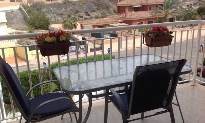 Los Geraeos Apartamento | Lovely 2 bedroom Apartment fully equipped near to town centre and beaches