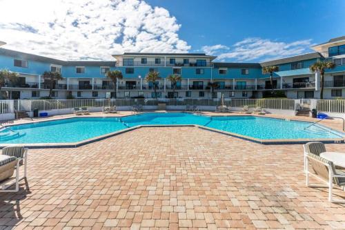 Flagler Beach Apartamento | Lovely 2 Bedroom Beachfront Condo