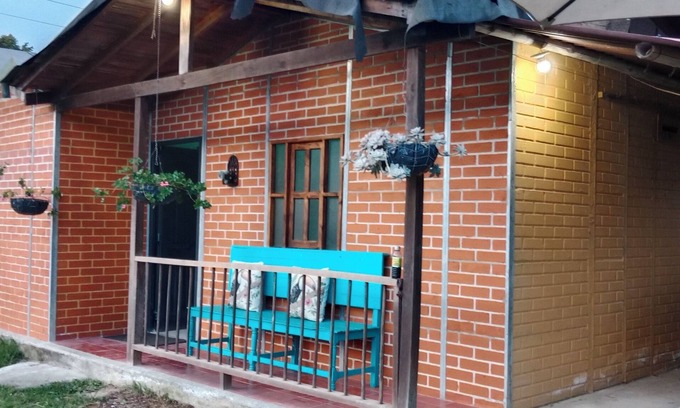 Guarne Casa | Lovely 2-bedroom bungalow in Guarne