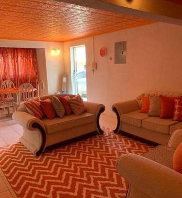 Gibbons Apartamento | Lovely 2 bedroom condo with WiFi in a quiet area, 7-10 minutes away from both the airport and Oistins
