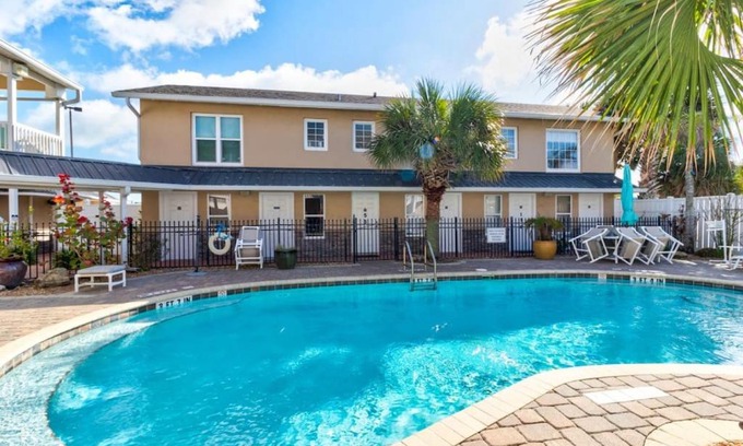 Flagler Beach Casa | Lovely 2 bedroom condo in the heart of Flagler