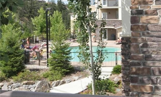 Quail Ridge Condominio | Lovely 2-bedroom condo with pool