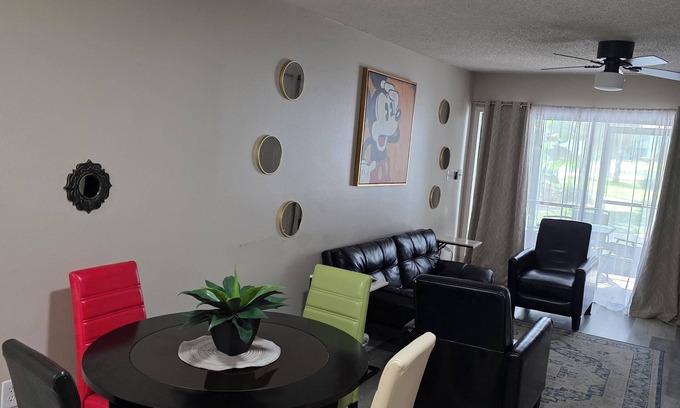 Ventura Condominio | Lovely 2-bedroom condo with pool, fitness room and golfing. Close to Airport