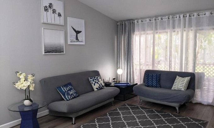 Gulf Gate Estates Apartamento | Lovely 2 bedroom condo with a pool!