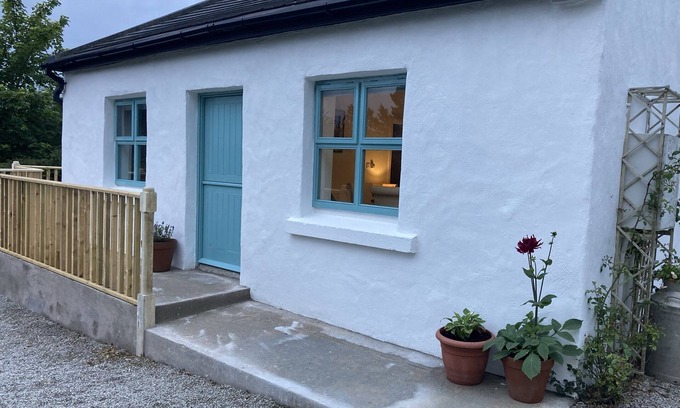 Dungarvan Cabaña | Lovely 2 bedroom cottage at base of Comeragh Mountains