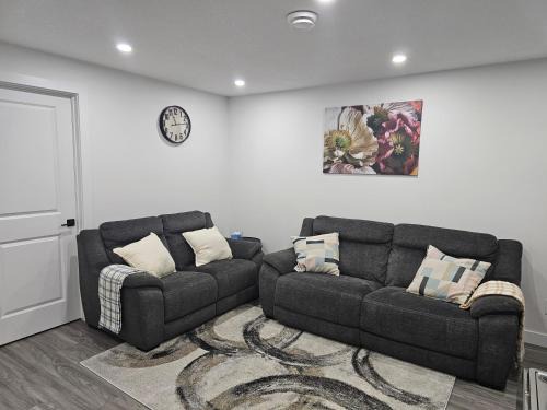 Northwest Calgary Apartamento | Lovely 2 Bedroom Suite in Calgary