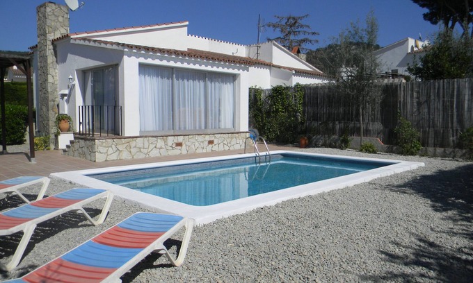 Torroella de Montgri Casa | Preciosa villa de 2 dormitorios con piscina privada (2)