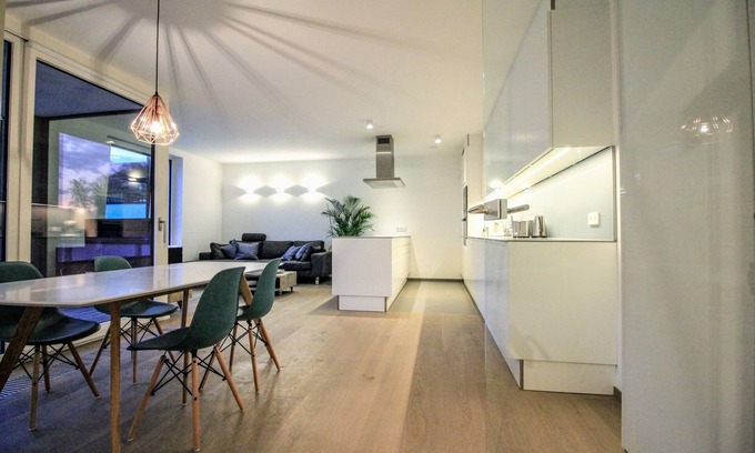 Neudorf-Weimershof Apartamento | Lovely 2 Bedrooms Penthouse near Kirchberg & Lux City Center