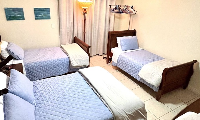 Pompano Beach Apartamento | Lovely 2BED 2BA Apartment with pool near the beach