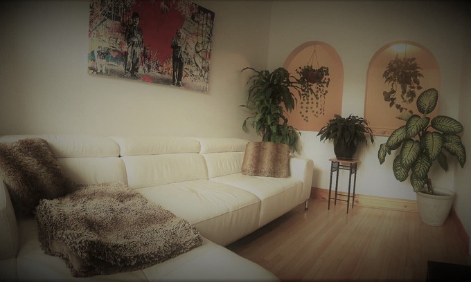 Cote-Saint-Paul Apartamento | Lovely 3 BDR unit, 5min-metro, 1 min-grocery store