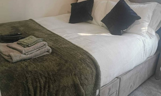 Kettering Casa | lovely 3 bed house