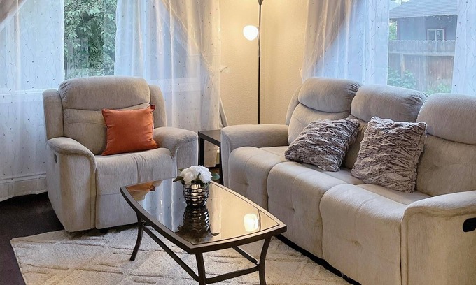 Northeast Anchorage Apartamento | Lovely 3 Bedroom Apartment Near JBER