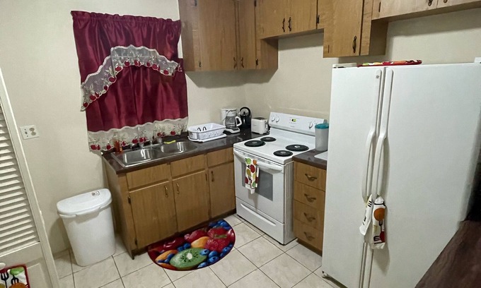 Belair Estates Apartamento | Lovely 3-Bedroom in Family Friendly Neighbourhood