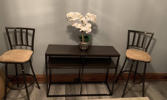 Hough Condominio | Lovely 3 BR, 2 Bath spacious condo