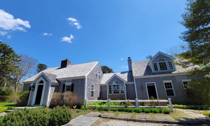 North Chatham Casa | Lovely 3 BR Home in Harbor Coves, North Chatham...Peaceful Setting!