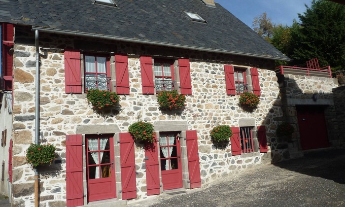 Valbeleix Casa | BONITA CASA DE CARÁCTER CERCA DE BESSE