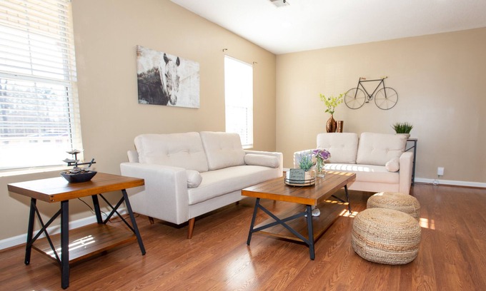 Greenwood Casa | Lovely 3BR/2BA Condo in great location, cozy place