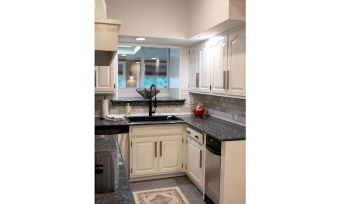 Scranton Apartamento | Lovely 4 bedroom rental with spacious master suite