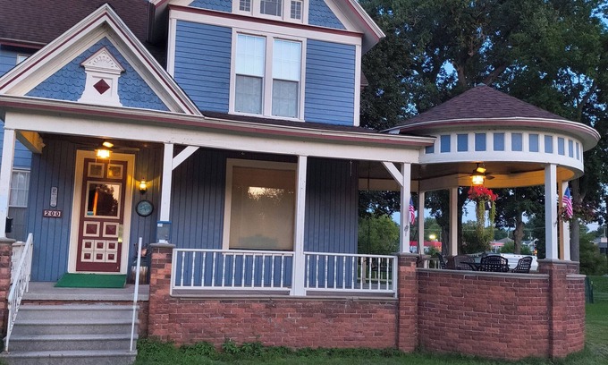 Vassar Casa | Lovely 5-bedroom house with AC in charming Vassar
