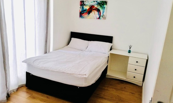 St. Leonard's Otro | Lovely and spacious House in South London