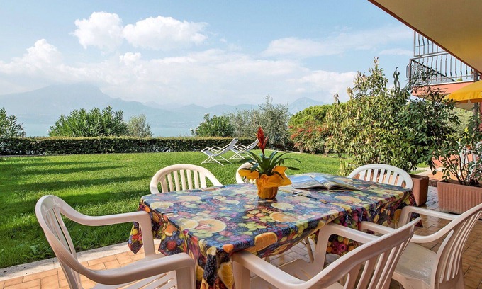 Frader Apartamento | Bonito apartamento para 5 personas con A/C, piscina, WIFI, TV, terraza y aparcamiento
