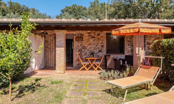 Massa Marittima Casa | Precioso apartamento en villa para 4 personas con A/C, WIFI, TV, terraza y mascotas permitida