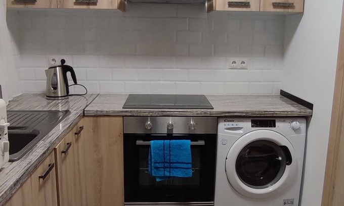 Jesus Apartamento | Lovely apartment 15 minutes to the center and near Joaquin Sorolla train stop