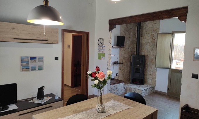Porto Pino Casa | Lovely apartment among the lagoons of Porto Pino in a natural oasis.