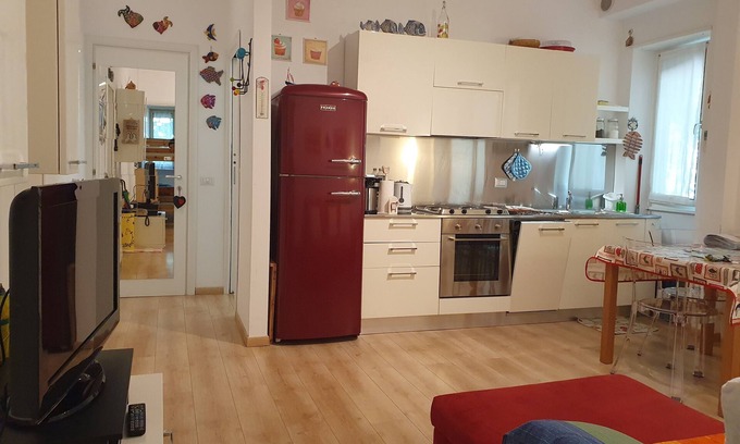 Corno Apartamento | Lovely apartment few minutes walk from Garda and the Lake, swimming pool nearby