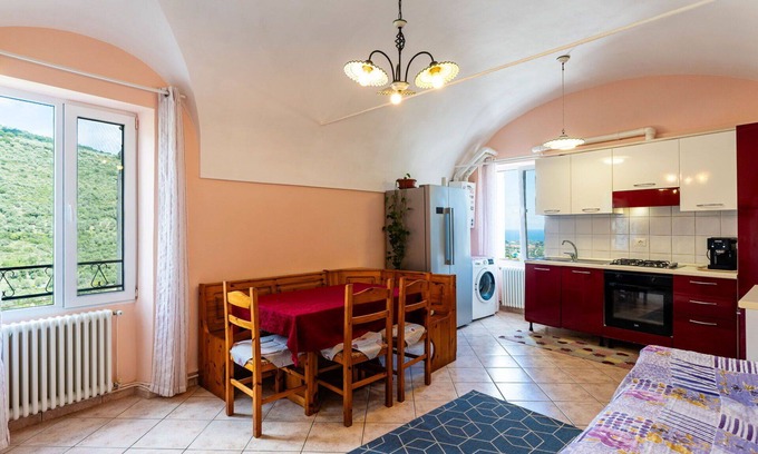 Castellaro Apartamento | Hermoso apartamento para 4 personas con WIFI y mascotas permitida