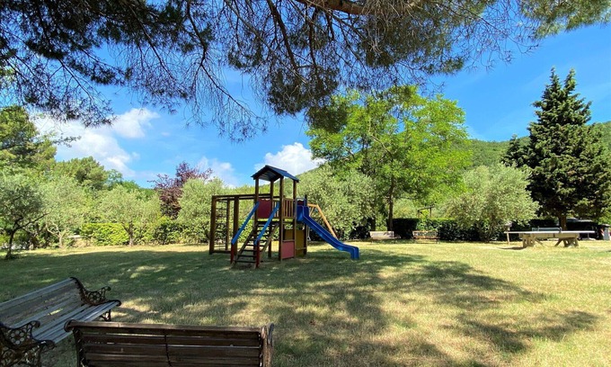 Riparbella Apartamento | Precioso apartamento para 4 personas con WIFI, A/C, piscina, TV, patio y aparcamiento