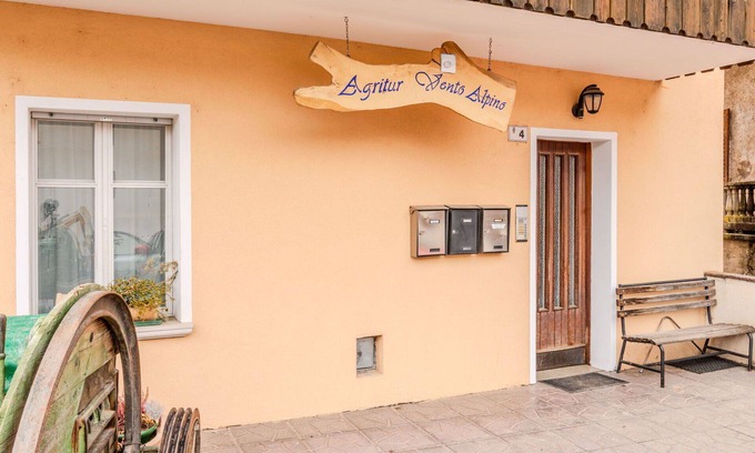 Taio Apartamento | Precioso apartamento para 3 personas con WIFI, TV, patio, mascotas permitida y aparcamiento