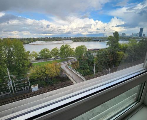 Brigittenau Apartamento | Lovely Apartment for 4 on the Danube River - Private Parking