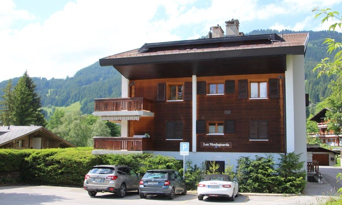 Villars-sur-Ollon Apartamento | Acogedor apartamento para 6 personas con WIFI, TV, balcón, mascotas permitida y aparcamiento