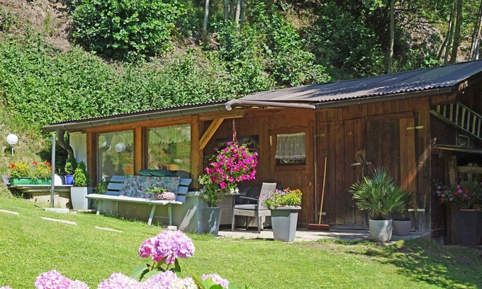 Wenns Apartamento | Hermoso apartamento para 6 personas con WIFI, TV, patio, mascotas permitida y aparcamiento