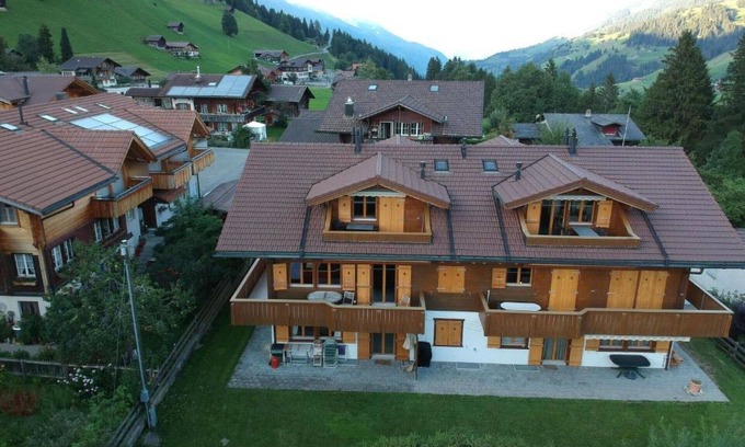 Adelboden Apartamento | Precioso apartamento para 5 personas con WIFI, TV y balcón