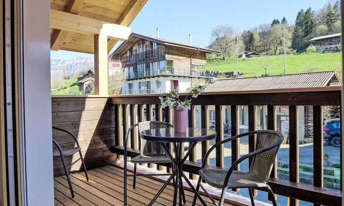 Krattigen Apartamento | Precioso apartamento para 5 personas con WIFI, TV, balcón y vista panorámica