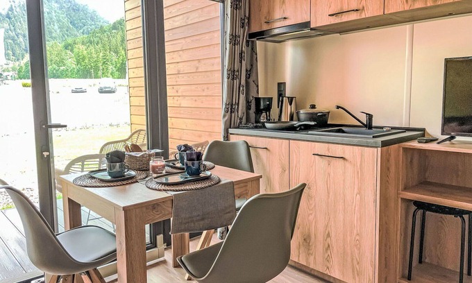 Fischbachau Casa | Acogedor apartamento en villa para 5 personas con A/C, TV y terraza