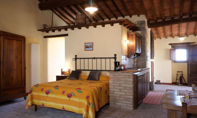 Roccastrada Villa | Hermoso apartamento en villa para 2 personas con WIFI, TV, patio y aparcamiento