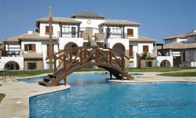 Vera Apartamento | Precioso apartamento en Vera Playa con piscinas interiores y exteriores compartidas, Wi-Fi y A/C