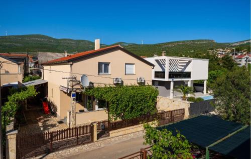 Gornji Karin Apartamento | Lovely Apartment In Gornji Karin