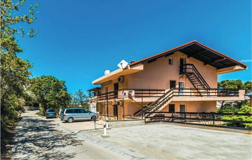 Bosana Apartamento | Lovely Apartment In Bosana With Wifi